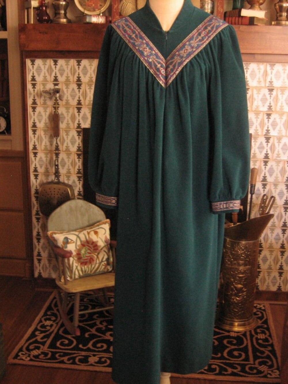 Vintage Vanity Fair Robe Long Medium Dark Green Velvet Velour Ribbon Accents